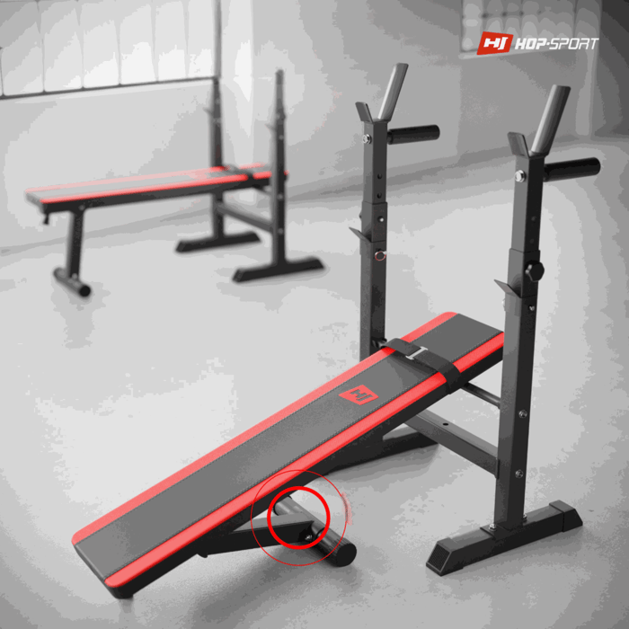 Fitnessbank met verstelbare helling, gebruikt als SIT-UP bank