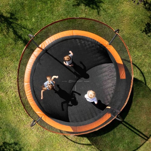 Trampoline ingraven hoe diep