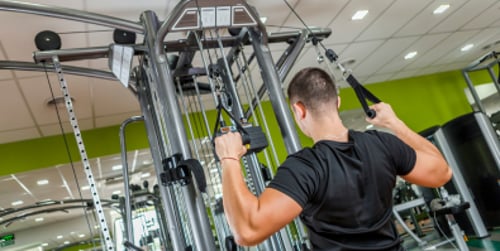 Krachtstation oefeningen: Verbeter je spieren met krachtstation oefeningen