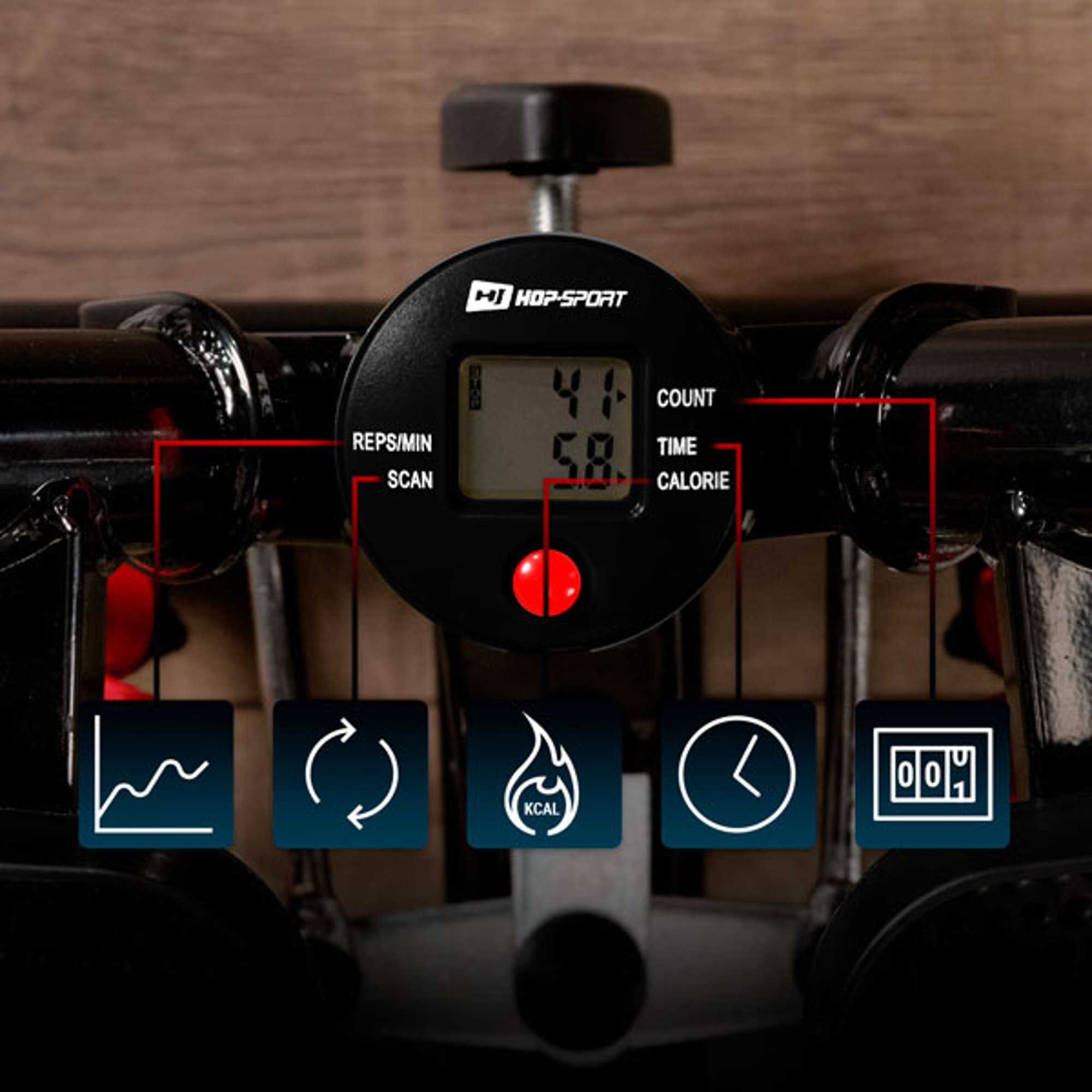 Trainingscomputer met de belangrijkste trainingsparameters zoals tijd, aantal stappen, verbrande calorieën bij de Stepper 035S van Hop-Sport  