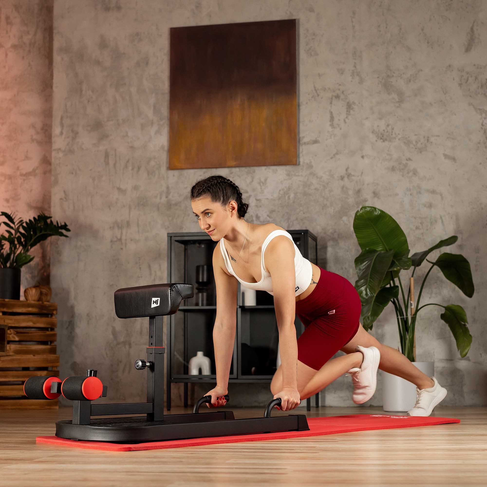 Stevige constructie van de HS-2020SM tijdens push-up training